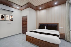 Hotel O THE GOMTI GLITZ, Bara Banki