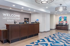 Hampton Inn & Suites by Hilton Parkersburg Downtown, Washington, Ohio