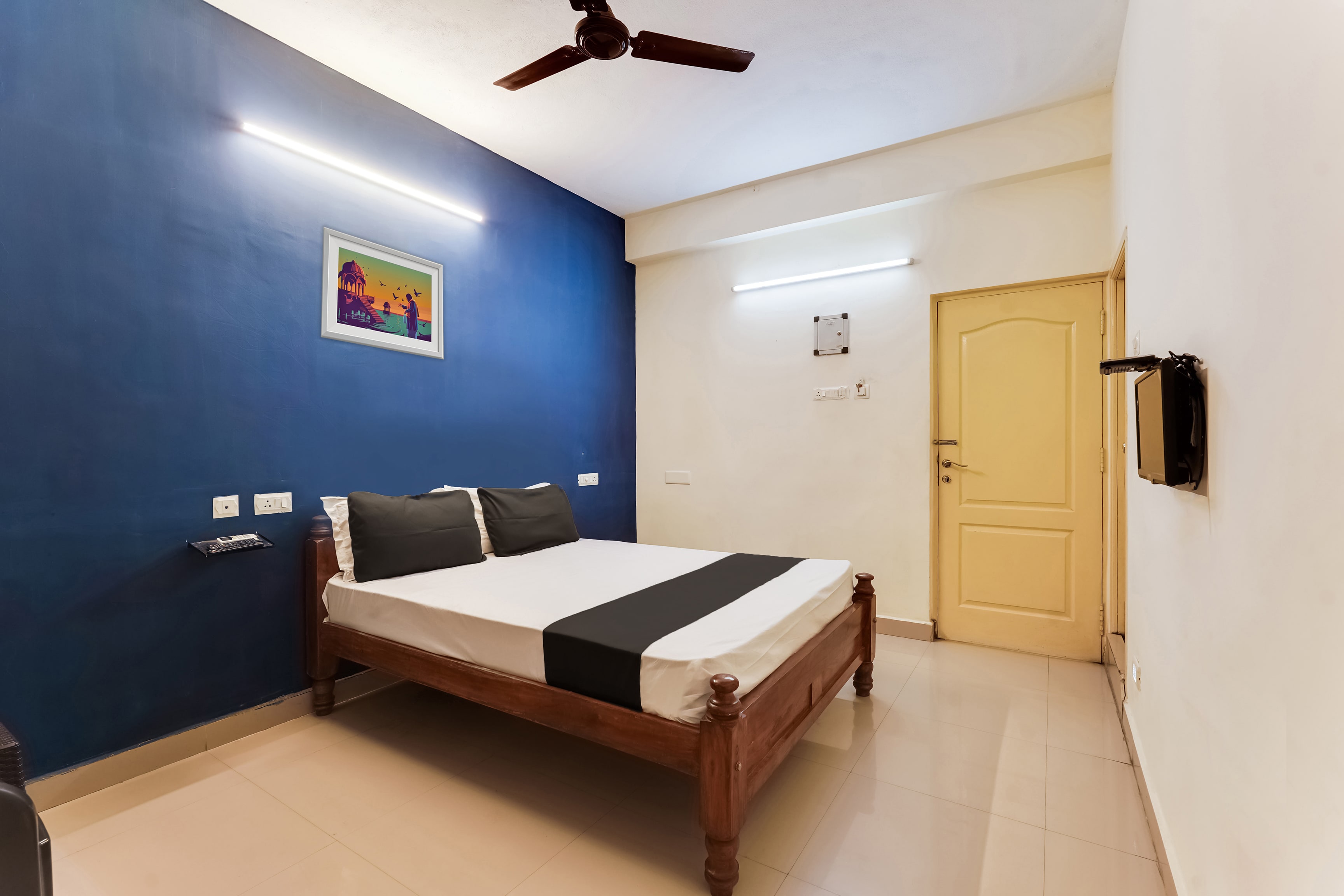 Hotel O Nr galaxy residency - Tap to explore photos
