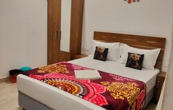 ROOM 1 YELLOW