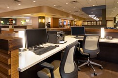 Holiday Inn & Suites CHARLESTON WEST, Putnam, West Virginia