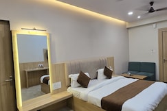 Hotel Priyniwas, Satna