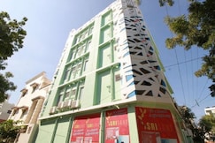 Hotel SRISANT By Gravity Hospitality, Madurai