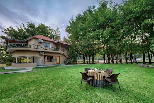 tarangi resort corbett Shanqh Luxury Events is the Best Wedding planner in Jim Corbett. From Planning to Execution. Thinking of a Corbett wedding? Call/WA +919910325805 | +919899744727 now!