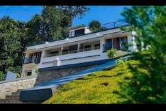 Wayne View - 2 BHK Apartment, Wayanad