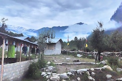 Muay Monk Hostel, Manali