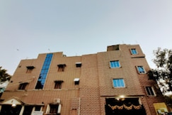 Sharmila Guest House (near JIPMER), Viluppuram