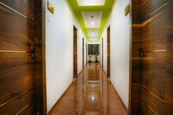 Hotel Royal Usi, Dapoli