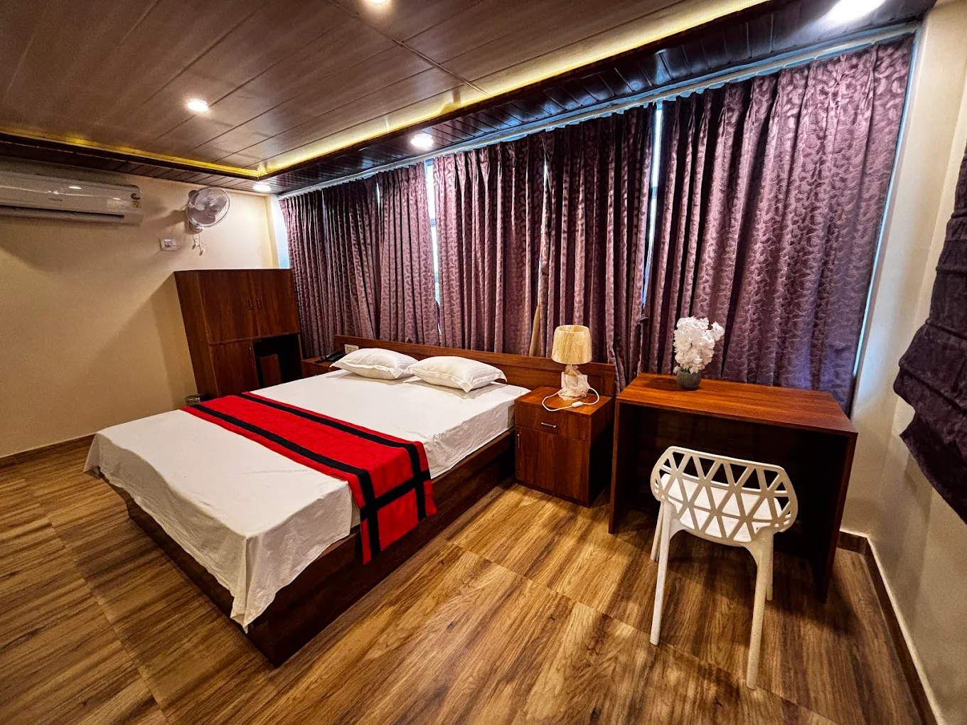 Hotel Astha Midway, Krishnanagar
