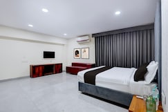 Hotel O SAAN, Indore