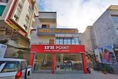 HOTEL TGR ROOMS, Anand