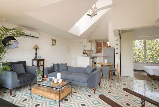 ElRaso-Lovely 1 Bhk Apartment in Parra.