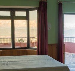 Deluxe room Himalaya Facing