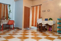 Private Apartment with AC and Wifi, Asansol