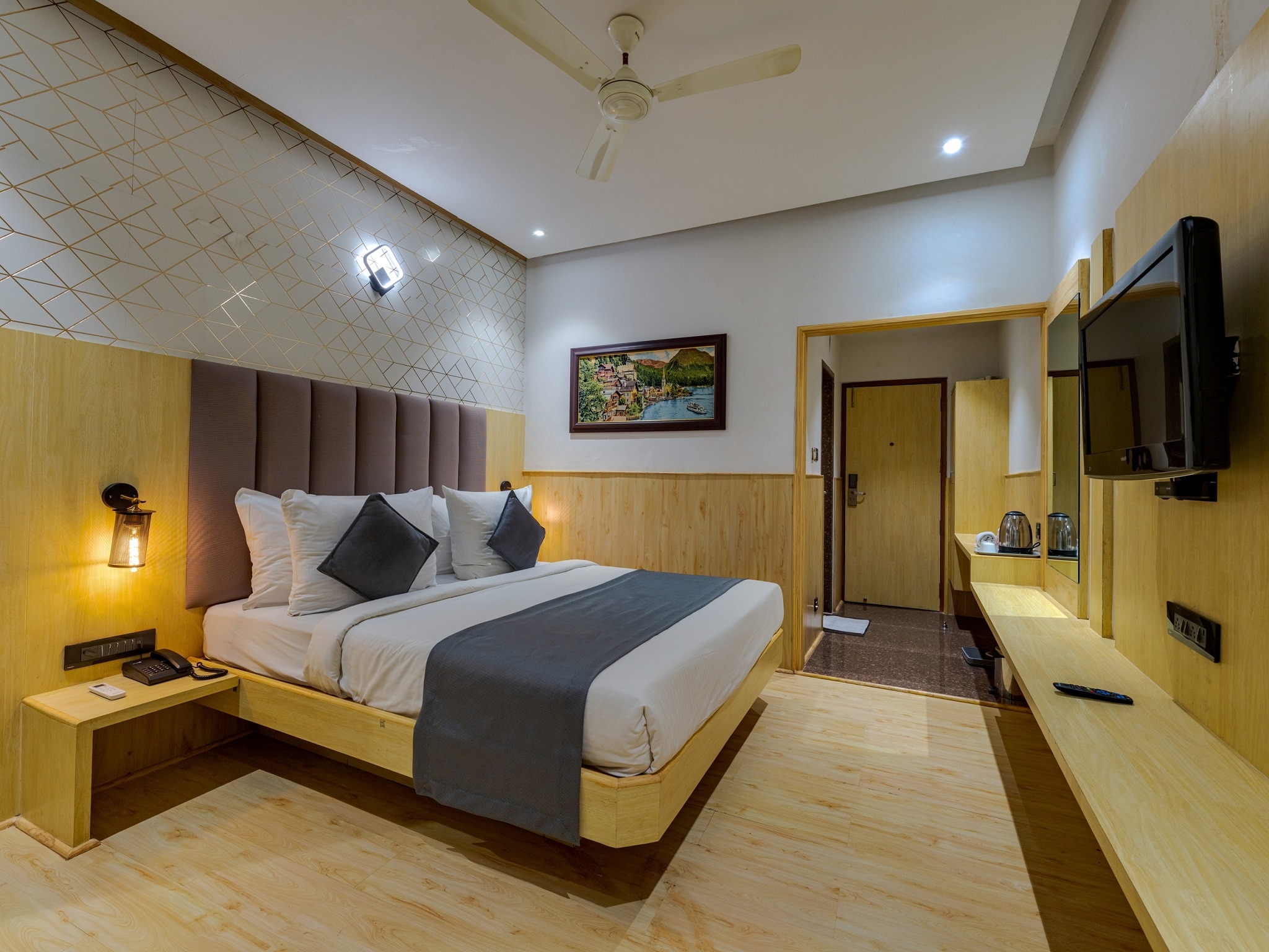 Executive Suite (King Bed or Twin bed Subject to availability 1