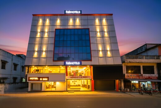 FabExpress R Inn - Nr. Prayagraj Railway Station