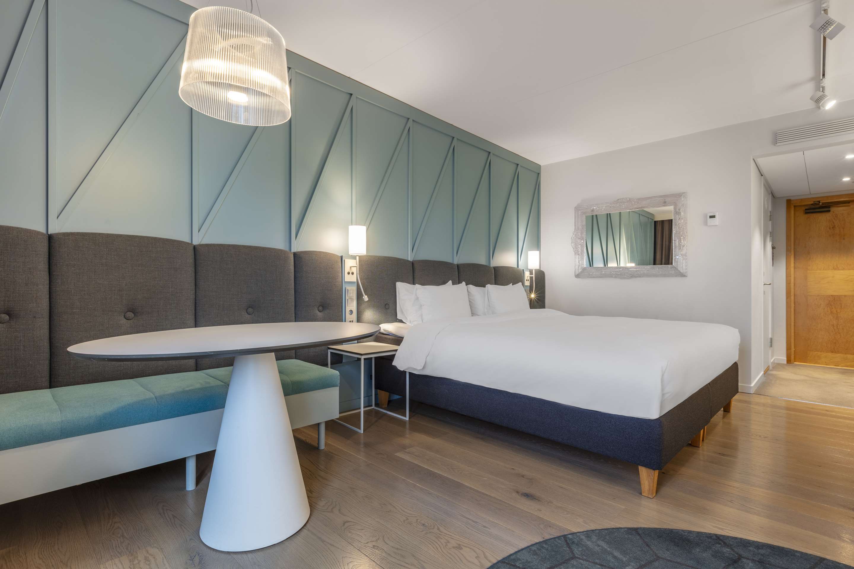 Radisson Blu Scandinavia Hotel - Tap to explore photos