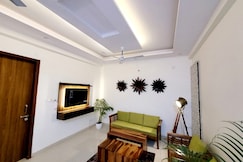 BLISS Luxury stay 2 Bedroom Hall Apartment in Noida, Noida