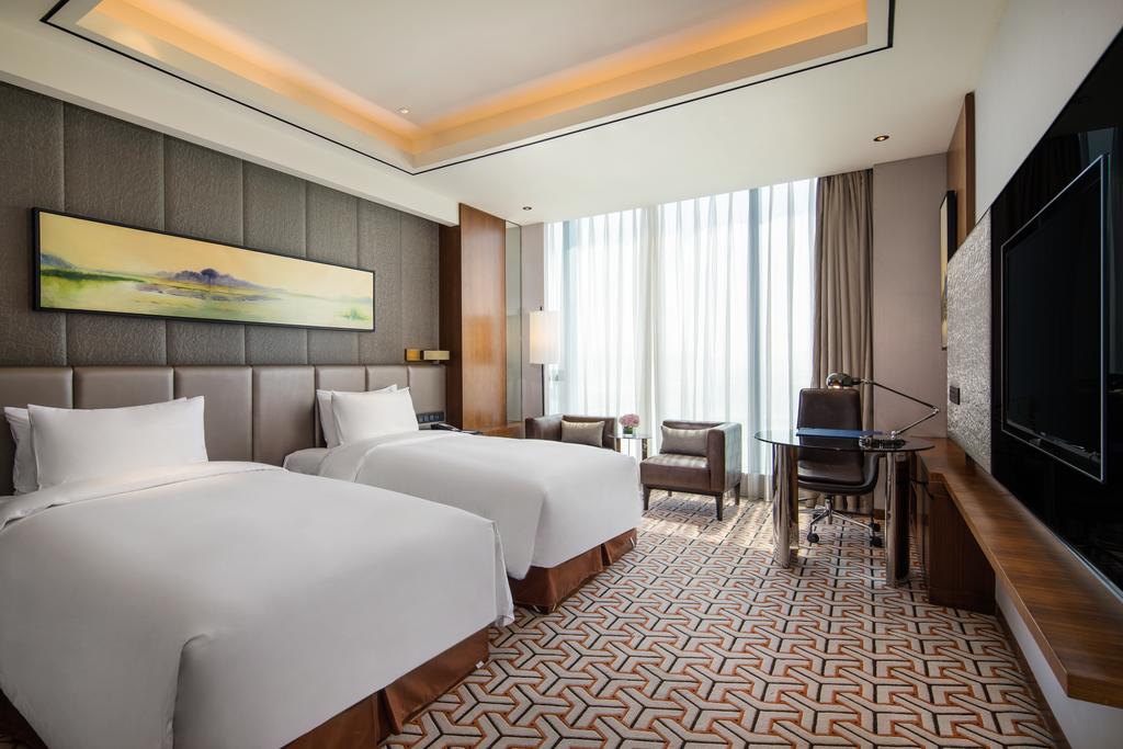Radisson Blu Zhengzhou Huiji - Tap to explore photos