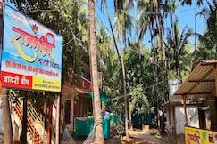 RAJLAXMI NYAHARI NIVAS, Malvan