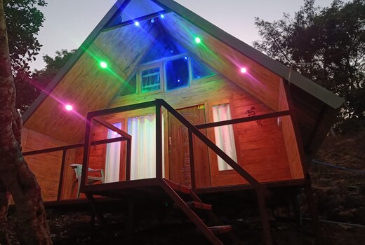 Kodai tree top cottage