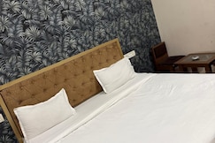 The grand golden Sakura  hotel, Jaipur