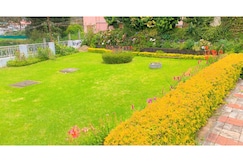Garden Villa 2 BHK luxury Villas Overlooking Rose Garden, Ooty