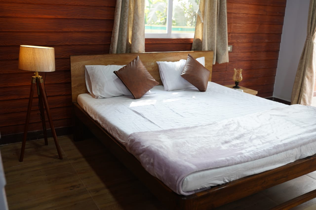 AC Deluxe Rooms With Pool And Garden View 1