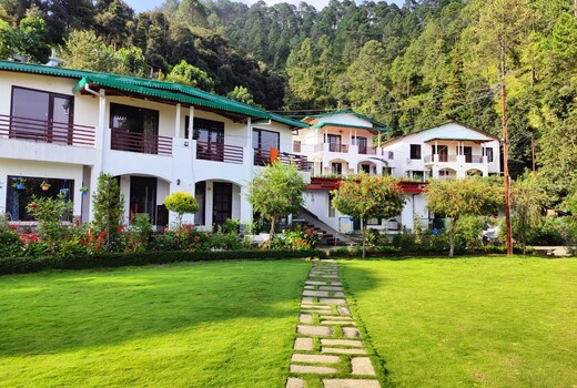 Rosemarry 1 Room Stay in Bhowali by Homeyhuts
