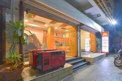 Hotel Radhika Deluxe, Kolhapur