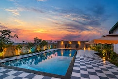 THE GOLDEN PALM RESORT & HOTEL, Jorhat