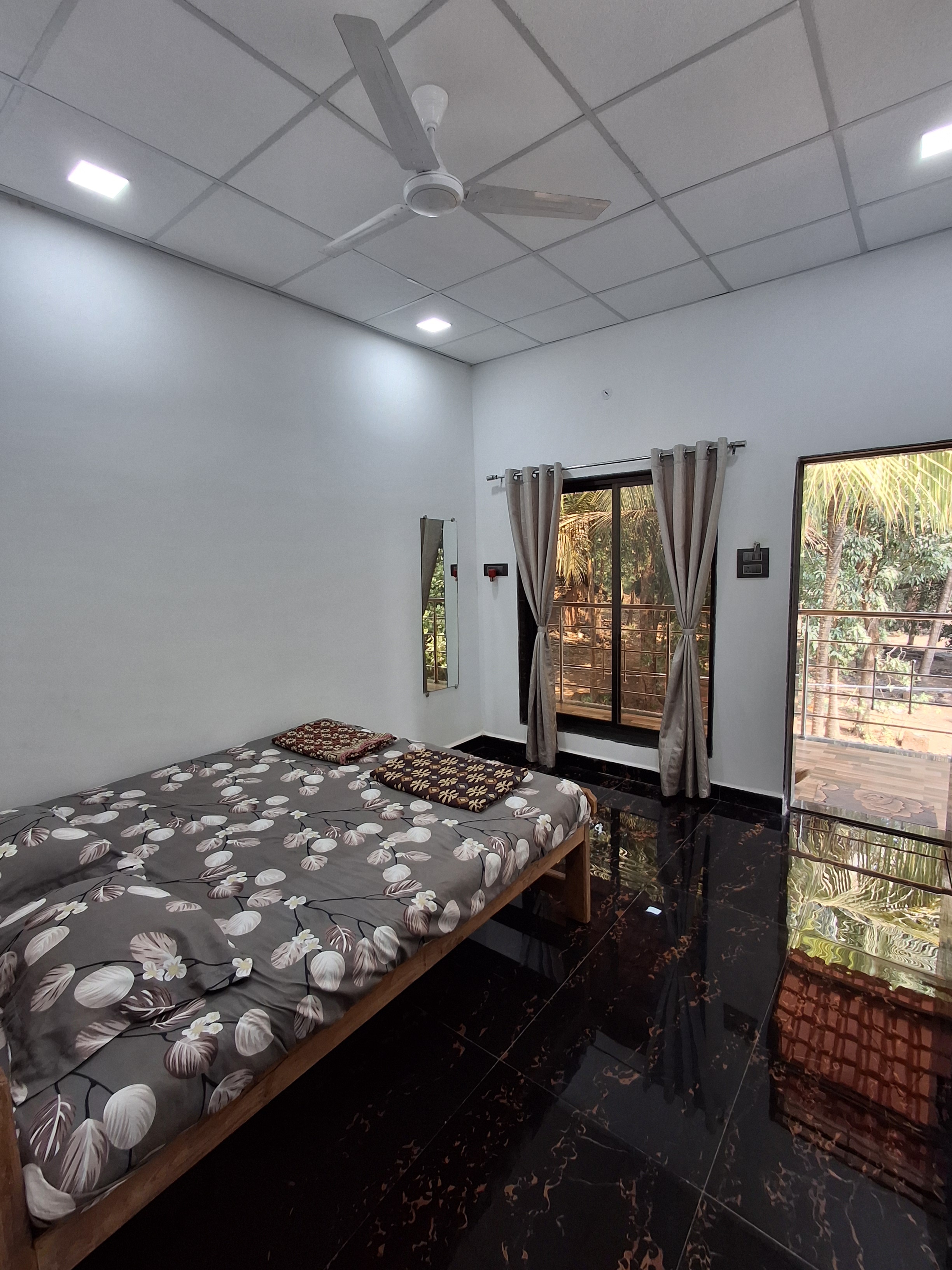 Deluxe AC Room 1