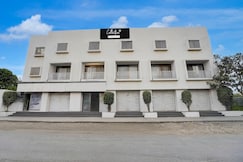 Collection O Ozar Industrial Estate Formerly Hotel Siddhivinayak Grand, Nashik