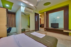 Hotel Sukhrup, Karad