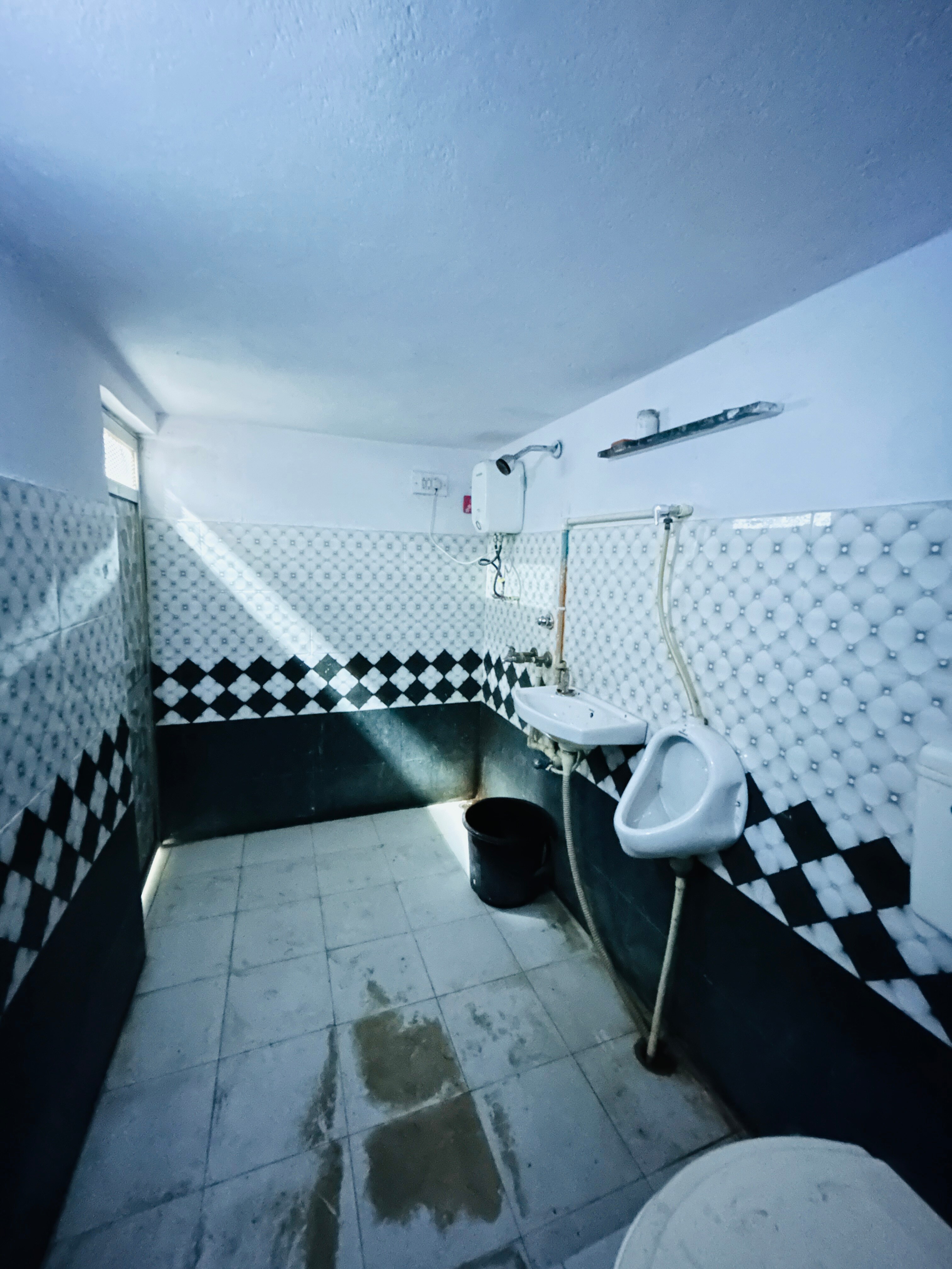 Jagannath guest house - Tap to explore photos