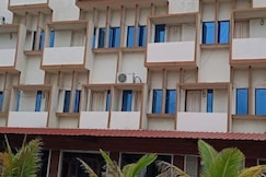 Hotel New Warana, Shahuwadi