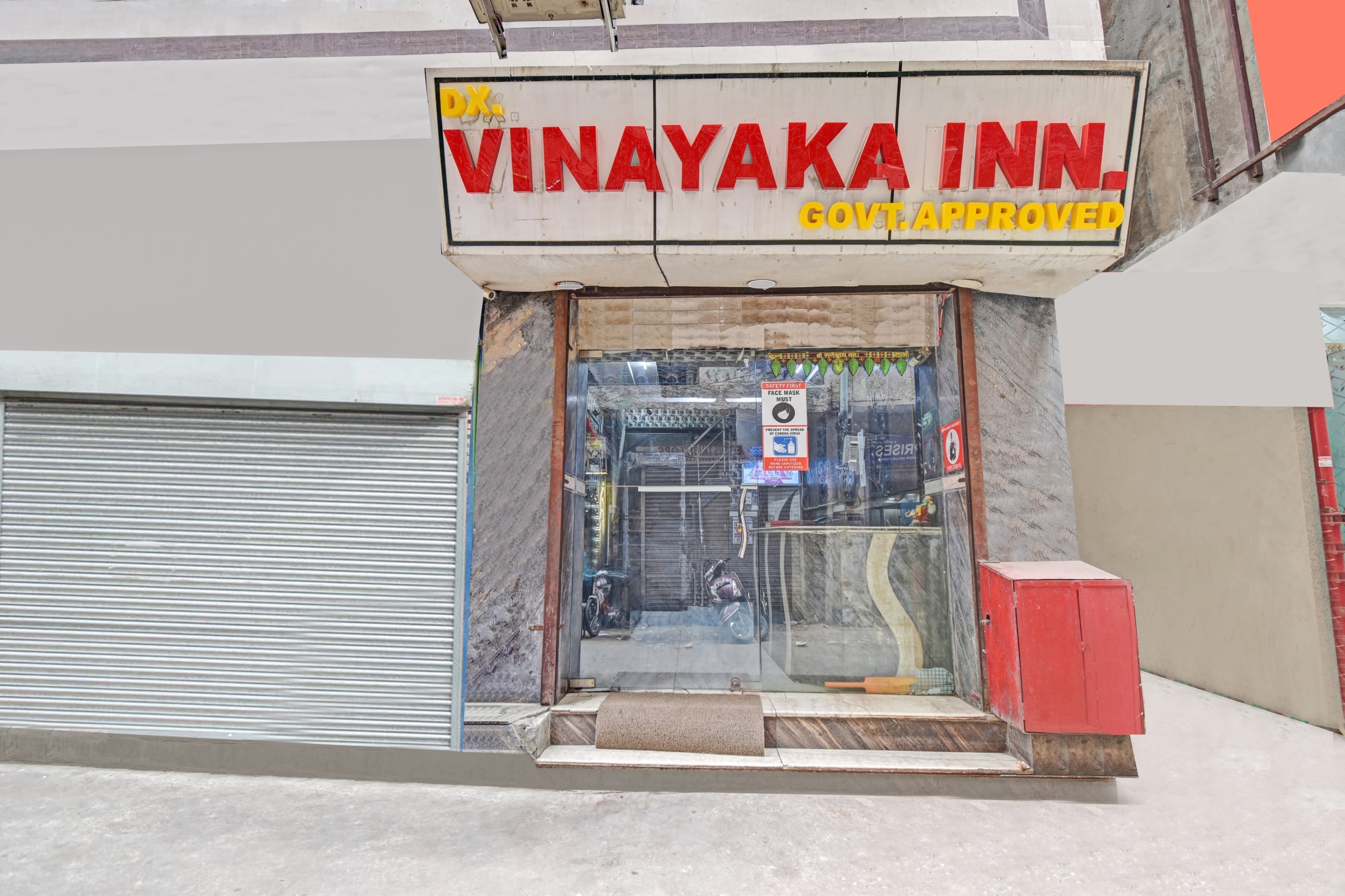 Hotel O 80919 Hotel Vinayaka Inn Near Gurudwara Shri Bangla Sahib - Tap to explore photos