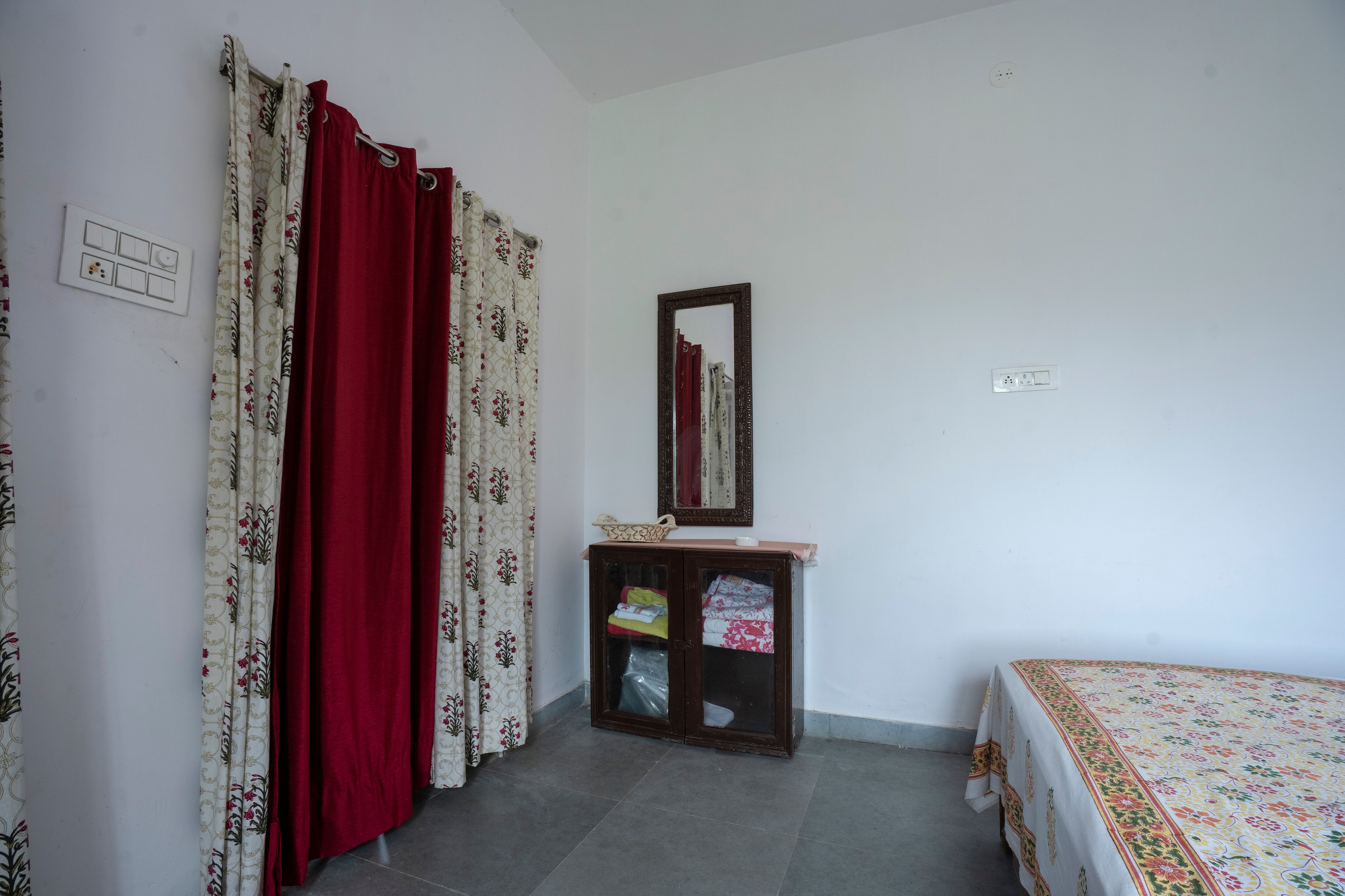 Lovely 2 Bedroom Farm Stay with Pool BBQ  River stream - Tap to explore photos