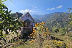 Cypress Valley View Homestay, Darjeeling