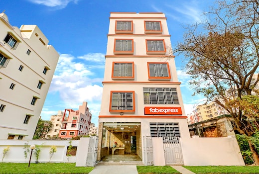 FabExpress Step Inn - Nr. Biswa Bangla Gate