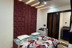 Cozy 2BHK Flat near Dwarka, Delhi
