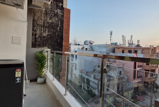 Homlee Vasundhara 5BHK with Terrace(Best For Function)