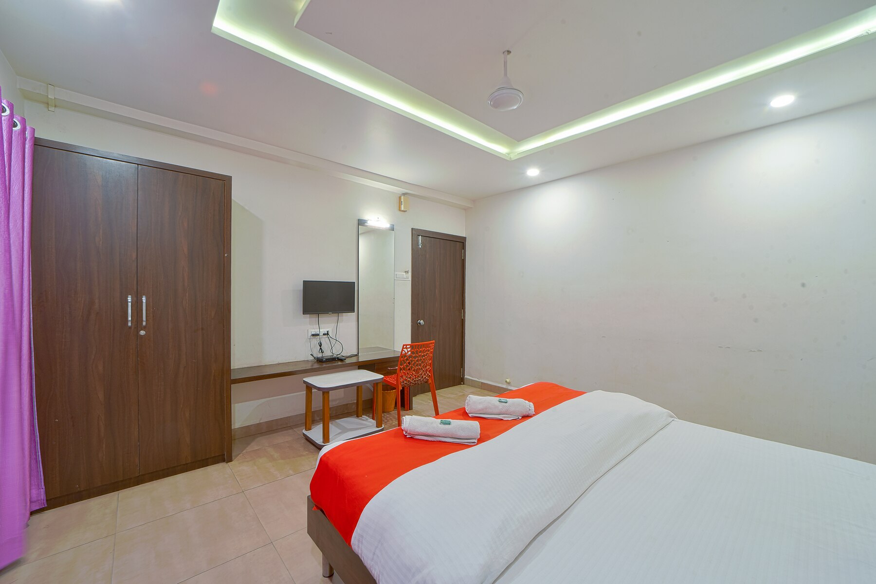 Hotel Radhika Deluxe 2