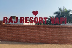 Raj Resort And Banquet Hall, Silvassa
