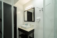 Orbi Beach Tower Hotel Official, Batumi