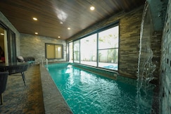 Dharti Room 1BR GF Pool Gym By Sundowner, Kanatal