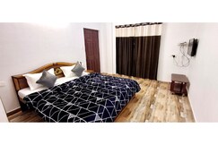 Snow Fall Holidays 3BHK Villa, Ooty