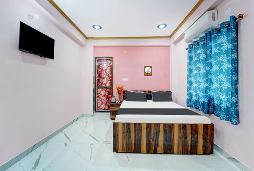 Hotel O R K Marriage Hall and Guest House