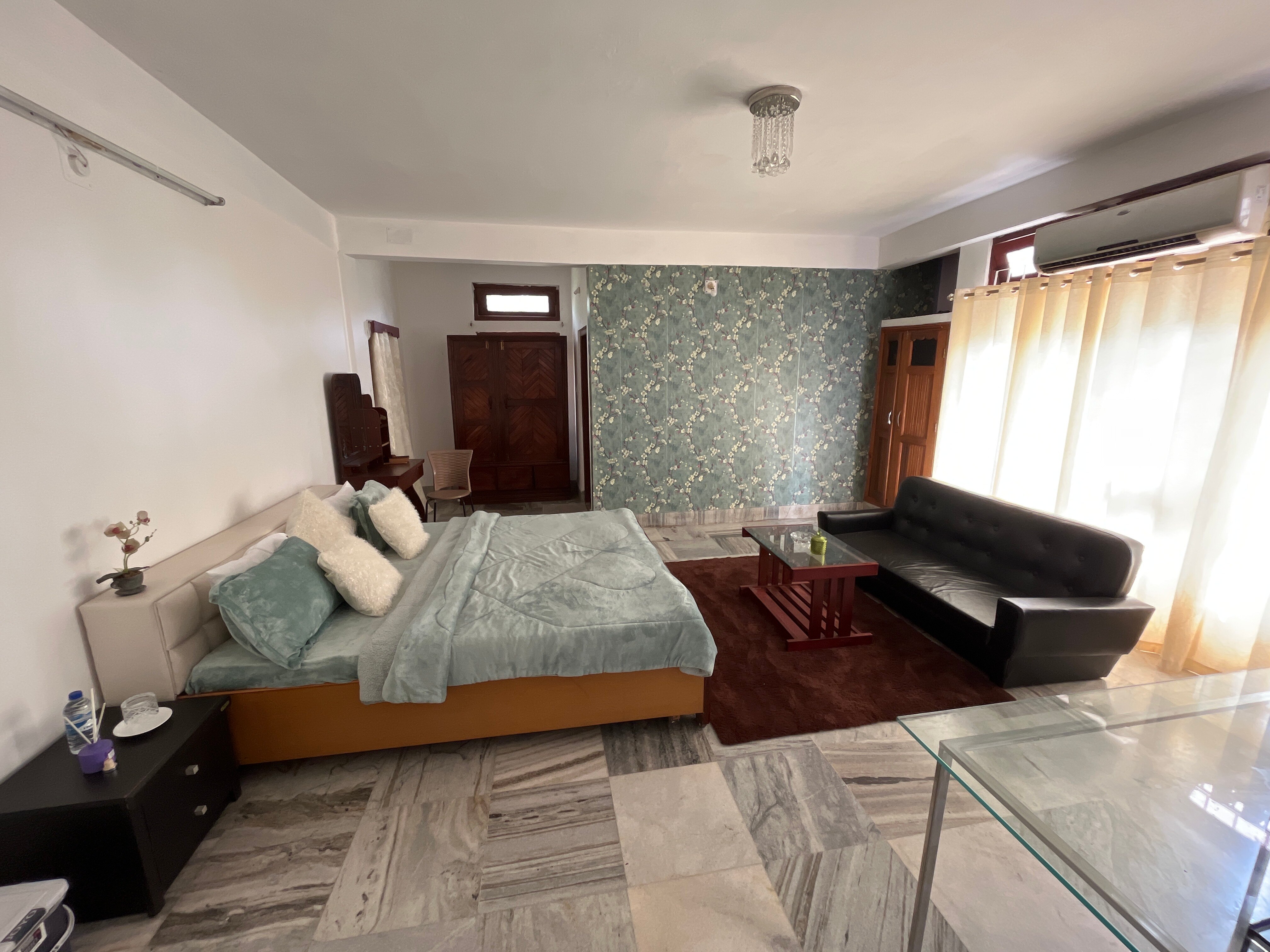 Aki Oki Homestay - Tap to explore photos