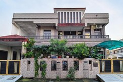 Prashansa (An oasis in desert), Jaipur